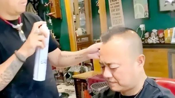 赵家班|本山传媒张家豪回应员工出走：有我在，赵家班没有一个人敢离开！