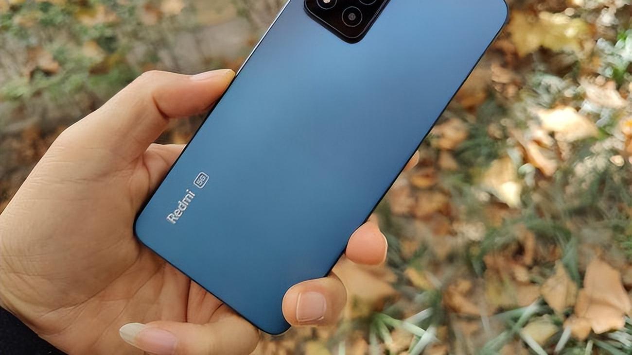 iqoo|目前很受欢迎的二款千元中端机，配置和性能十分主流，性价比爆棚