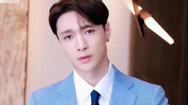 张艺兴|一瓶十年陈酿，闻不到美酒飘香