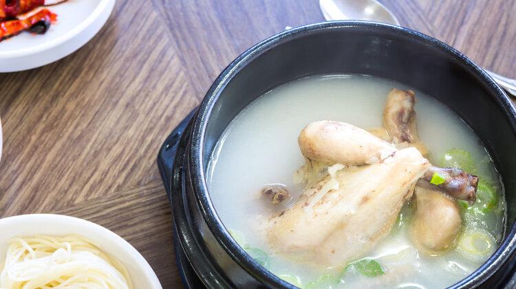 秃顶|观察47万人，牛津大学研究：鸡肉或增加3种癌症风险，还能吃吗