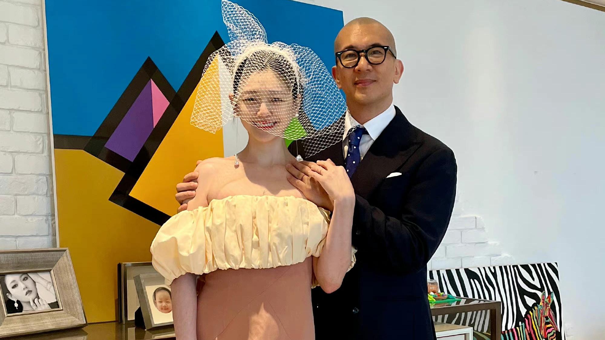 大S|大S具俊晔婚礼现场，搞怪合拍无比甜蜜，这次大S赌对了