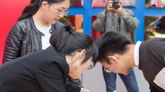 hr|HR公司拒招“三无家庭”学生，虽然话很刺耳，但是句句都是很现实