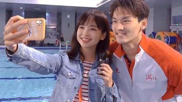 王冰冰|央视王冰冰疑官宣恋情！男方是游泳健将徐嘉余，两人身高差22厘米