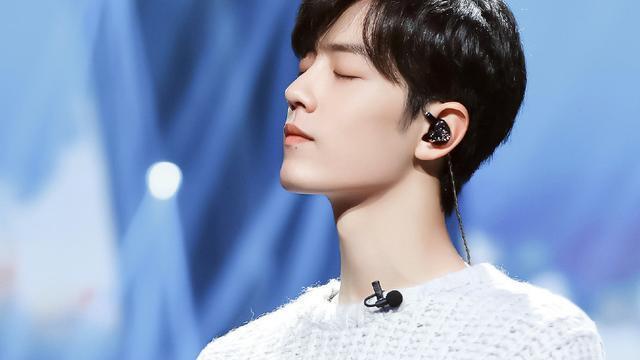 春丽|《电影网》官宣肖战作品重映，某编剧却称是“烂片”，并无说服力