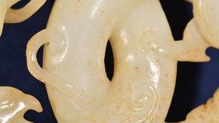 |清代 和田玉龙纹雕件