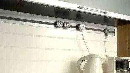 装修时厨房插座设计小失误，入住后媳妇骂我真没用