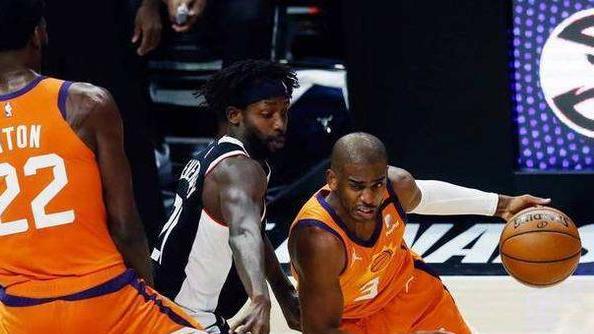 快船队|NBA：保罗出手如电，太阳如日中天，快船被逼侧翻