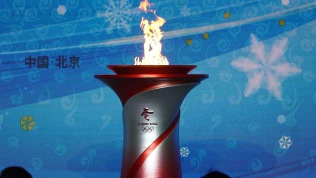 |竟然不灭！冬奥会火炬水下传递，机器人咋做的，用了什么黑科技？