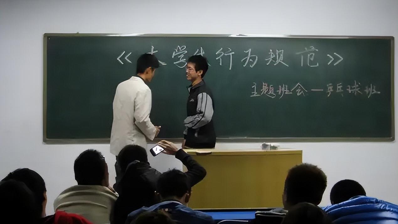 韩国|为啥国企很少招收“往届生”？面试官给出答案，原因很现实