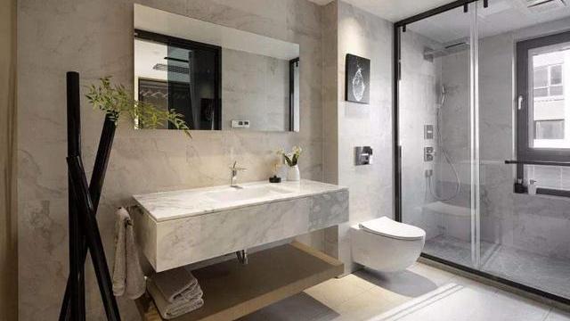 马桶上别挂毛巾架了！看看年轻人的做法，精致又实用