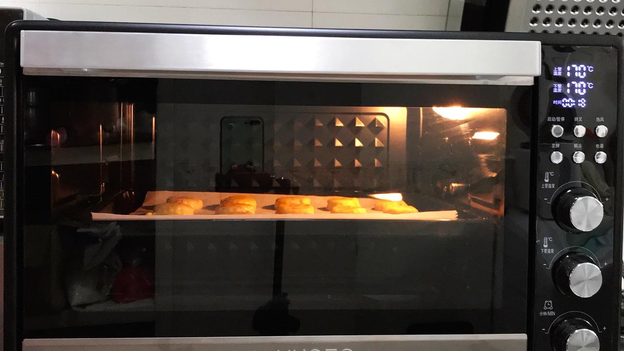 香肠|寒冷的早上用司康来唤醒沉睡的你，酥软可口，做法简单