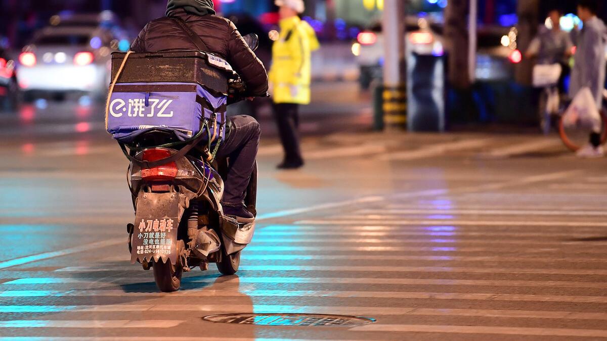 寒夜里的城市一片萧瑟！