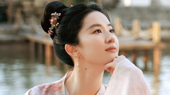 刘亦菲|刘亦菲首部现代偶像剧，搭档高颜值男主，网友：颜狗的春天来了