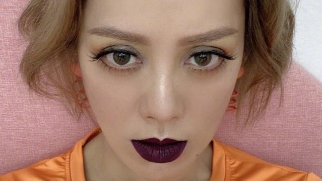 口红 宁静，把别人不要的口红全涂在嘴巴上了，脸再美也拯救不了