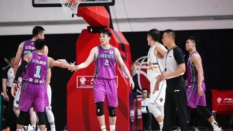 山东男篮|山东男篮好消息不断，阵容有明显提升，第三阶段可与强队掰掰手腕