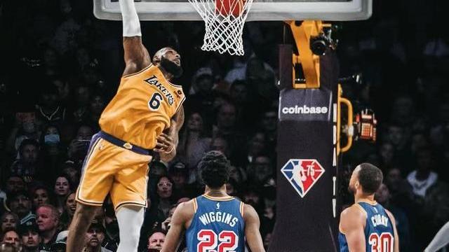 勒布朗·詹姆斯|37岁NBA超级巨星，年薪2.73亿，开始度假，和爱妻享受阳光 太棒了