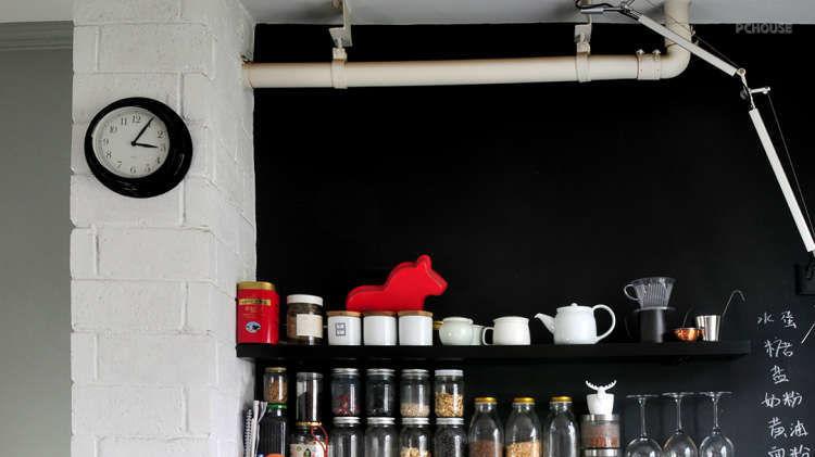 91平的家，既拥有复古元素又融入工业风，多变的空间好适合年轻人