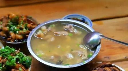 手抓饼|神兽开学了，夫妻二人晒午餐！在朋友圈火了，网友：理解+羡慕