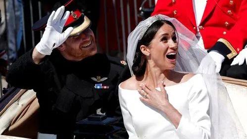 梅根·马克尔|梅根王妃失败婚姻细节曝光？王室作家放话：有很多人愿意接受采访