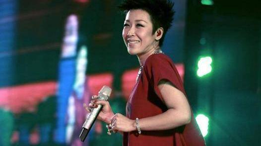 春晚|靠一首歌曲吃一辈子，每次上台都是那一首，你最熟悉哪一个？