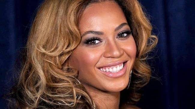 英国|英国女王那些鲜少人知的明星亲戚：“船长”德普和碧昂丝令人意外