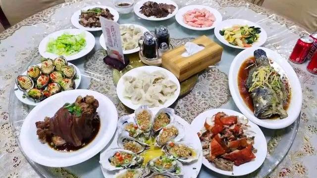 皮蛋|80年代，年夜饭必备的5大硬菜，已逐渐消失，年轻人：过年谁吃这