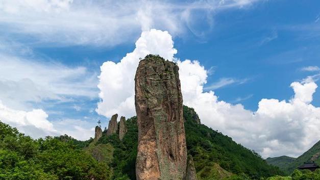天山|广东“四大名山”，有被称为“蓬莱仙境”，有的誉为中国红石公园