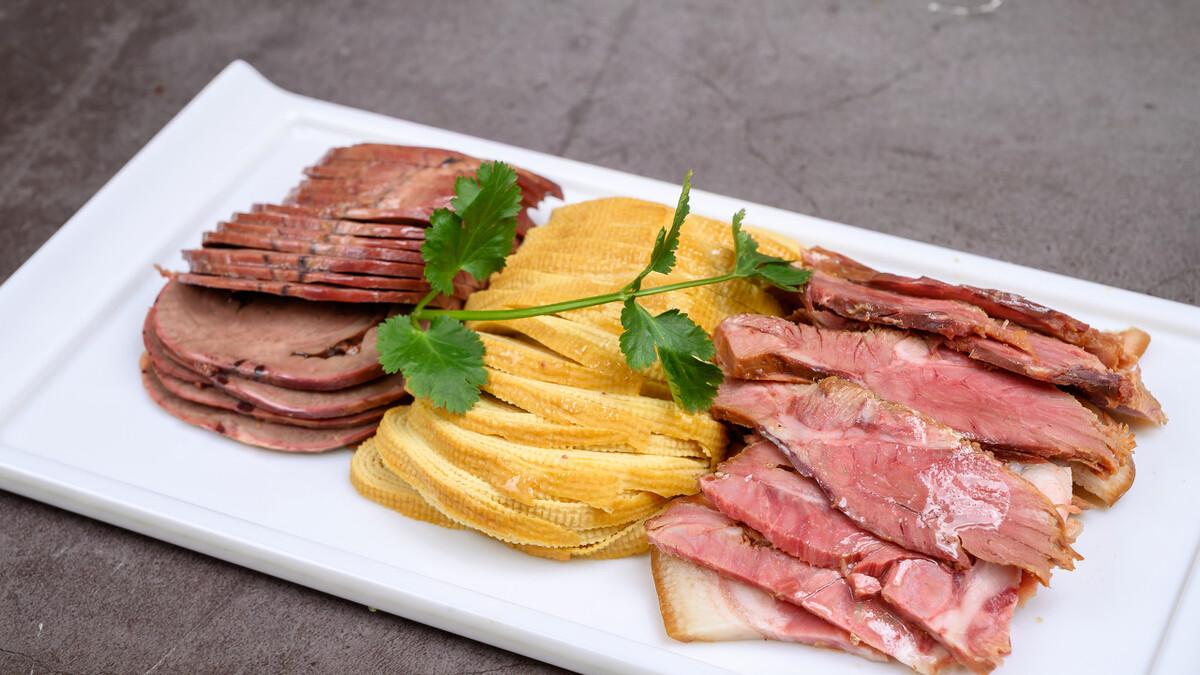 食材|卤肉做法从一锅卤汤开始，想吃什么就卤什么！