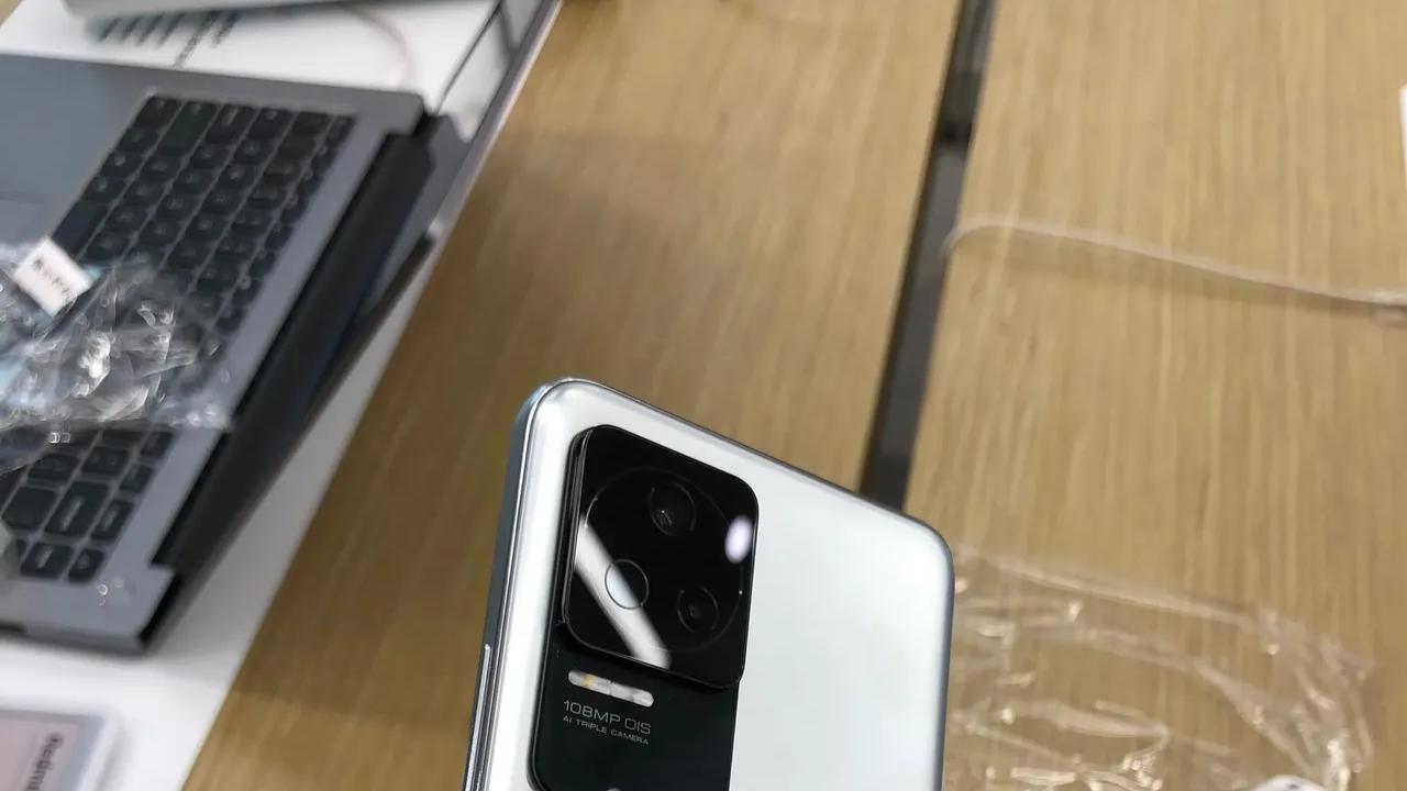 红米手机|先冲为敬了兄弟们，Redmi K50银迹已在线下预定