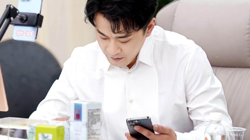 带货|网红辛巴发飙，斥责徒弟夸大宣传：尊重你的职业，想死别带上我