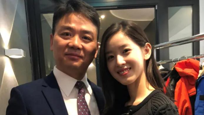 |京东分红132亿，章泽天成为大赢家，她丈夫可以拿到大约20亿现金