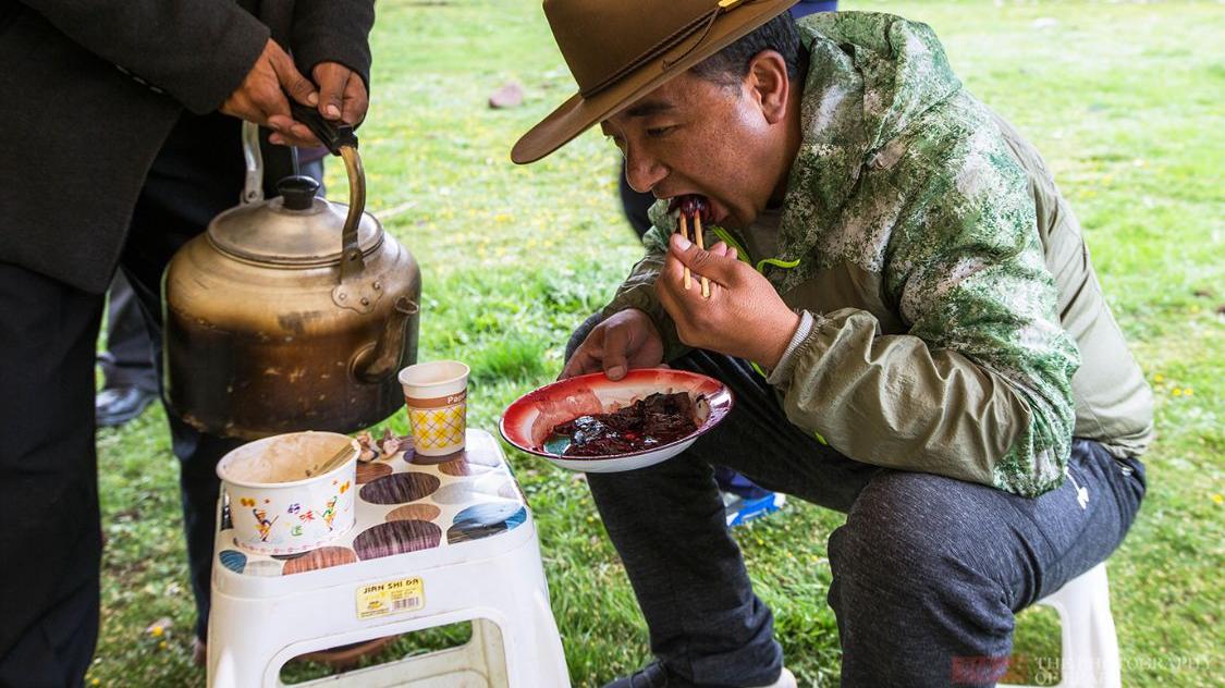 湖南|这是藏族人招待贵宾的顶级美食，看着有些特别，但很多人不敢吃