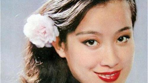 春晚|1983年春晚走红后移居海外，56岁患癌去世，临终才说出自己的身世