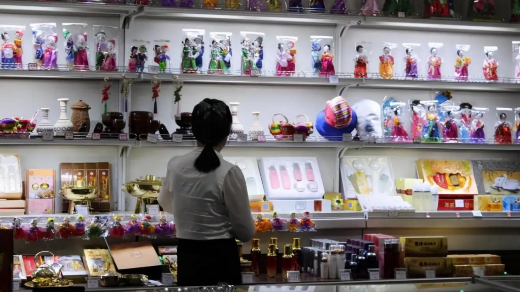 新疆维吾尔自治区|朝鲜旅行的奇怪商店，购买东西，为什么不给找零钱？