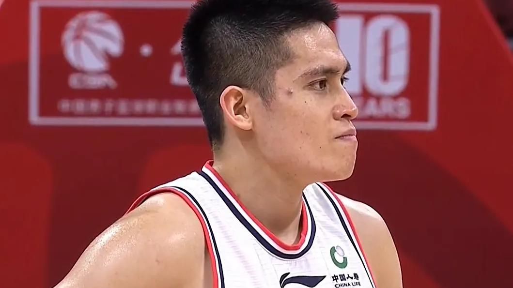 美国队|美国NCAA这上座率，所有NBA比赛停赛一天，这待遇堪比超级碗！