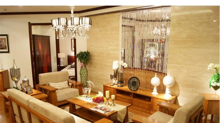 客厅沙发万万要这样摆放，不久就能旺财招好运，难怪有钱人住富裕