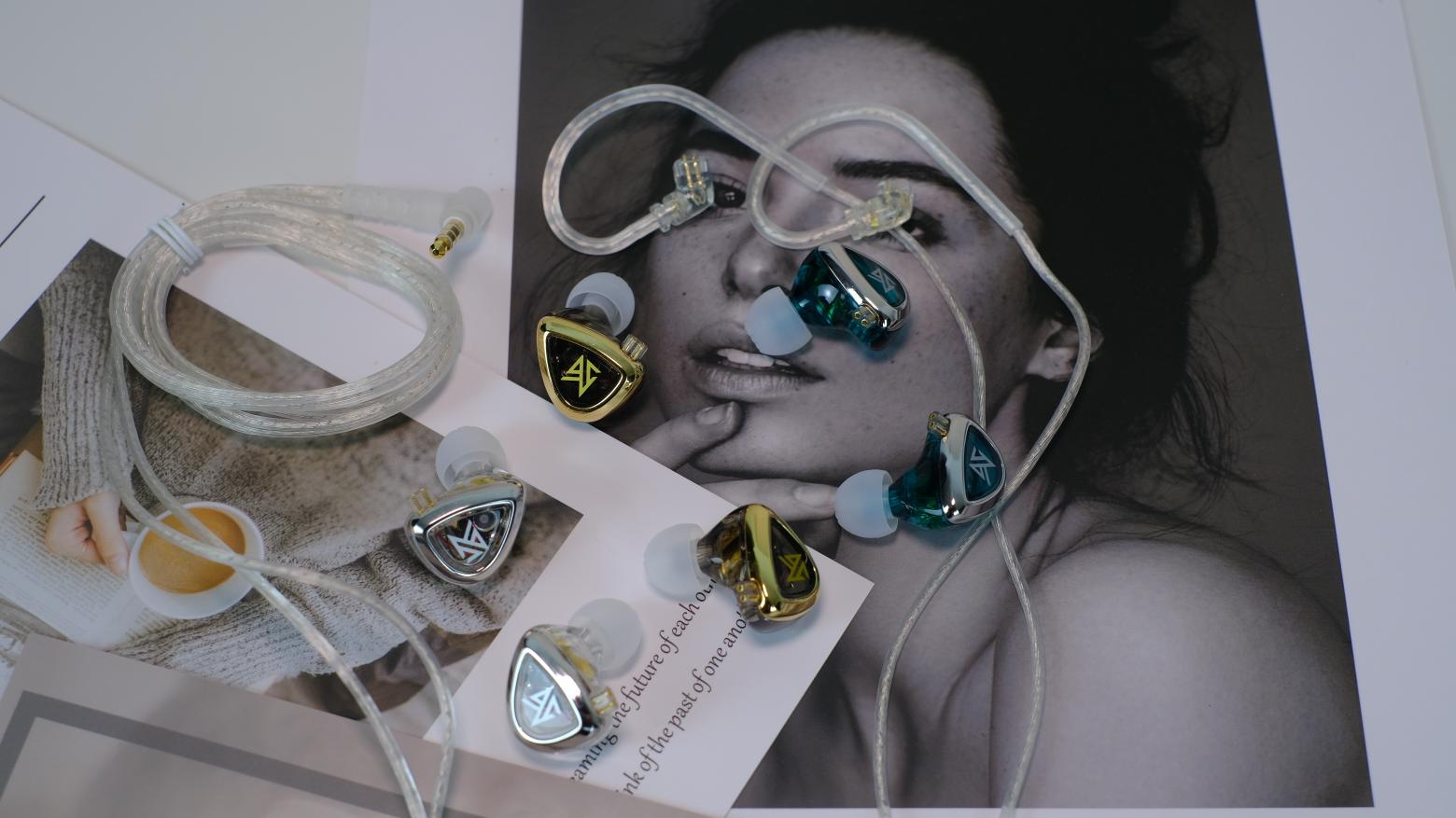 耳机|百元耳机能卷成啥样？这幅买一得三的耳机让我服气了