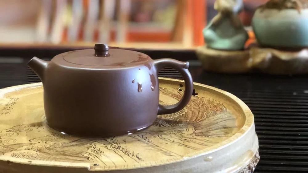 |同是1000元的紫砂壶，全手工和半手工哪个更好？新手应该如何选择