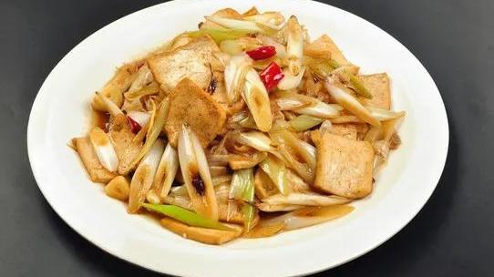 豆腐|当妈的要知道，春天多给孩子吃这“5大黄金菜”，孩子爱吃长个快