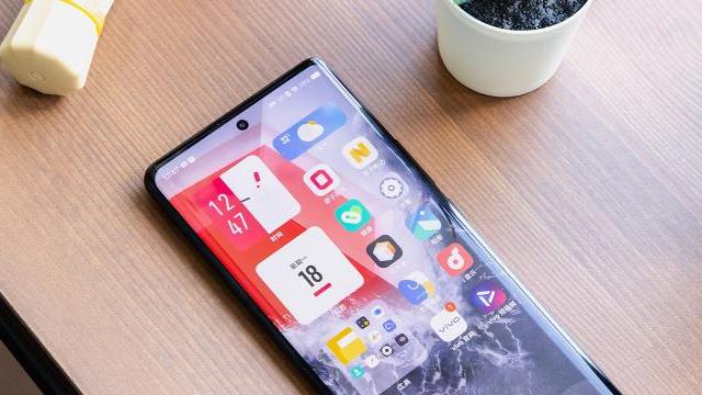 马赛克|截至7月底，屏幕素质达到一线水平的5款手机，看准了再入手