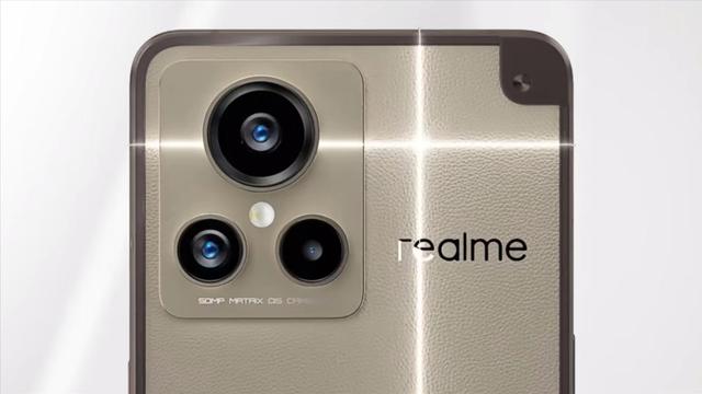 高通骁龙|第二款骁龙8+机型开始预热，复古硬箱+直屏设计，边框控制出色