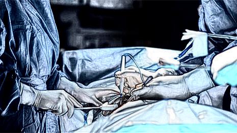 医生|手术结束后，她感觉似乎躺在水里，浑身冰冷冰冷的