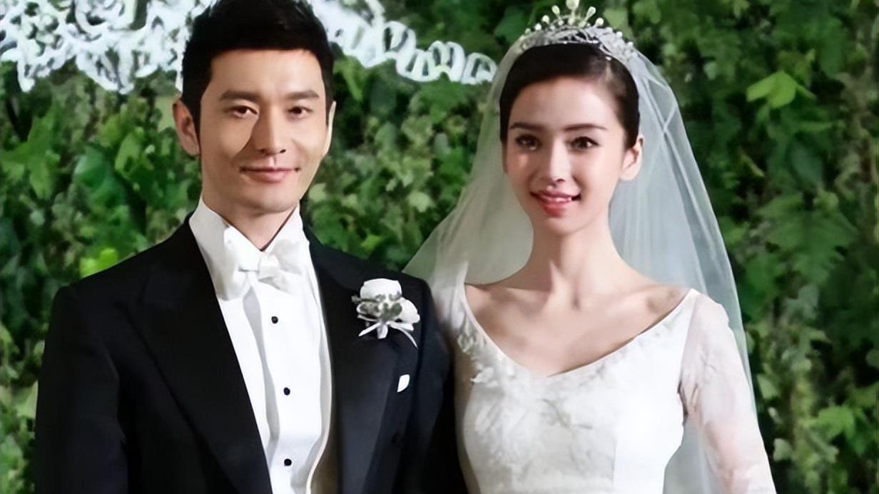 蔡思贝|杨颖离婚后首次出现在荧幕，脸颊消瘦眼睛红肿，哽咽坦言尝试挽留