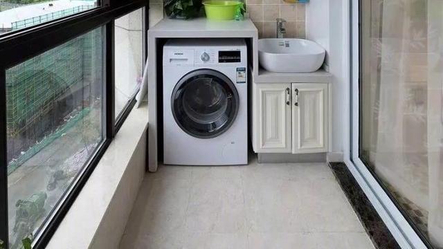 洗衣房机柜一体，墙面安装吊柜隔板，这就是我佩服韩国主妇的原因