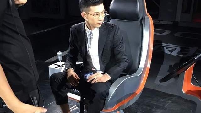 李天佑|圈内网红：平台花2000万召回天佑，却被对方拒绝！粉丝：捧臭脚