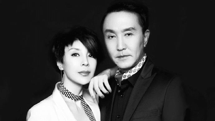 岳秀清|著名演员岳秀清：嫁吴刚30年生一明星儿子，把他宠成小公主