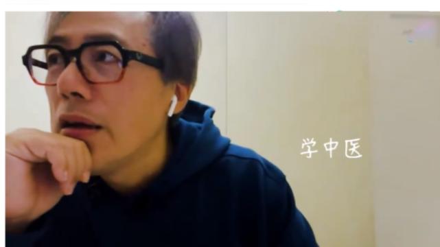 张宇|55岁歌手张宇宣布复出，休息3年当“司机”，自学中医曾搞晕老婆