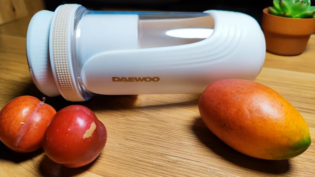 慕尼黑|大宇榨汁机体验：随心榨汁机，一杯在手，果汁我有