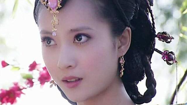 陈钰琪|总感觉陈钰琪长得像另一个女星，终于找到了