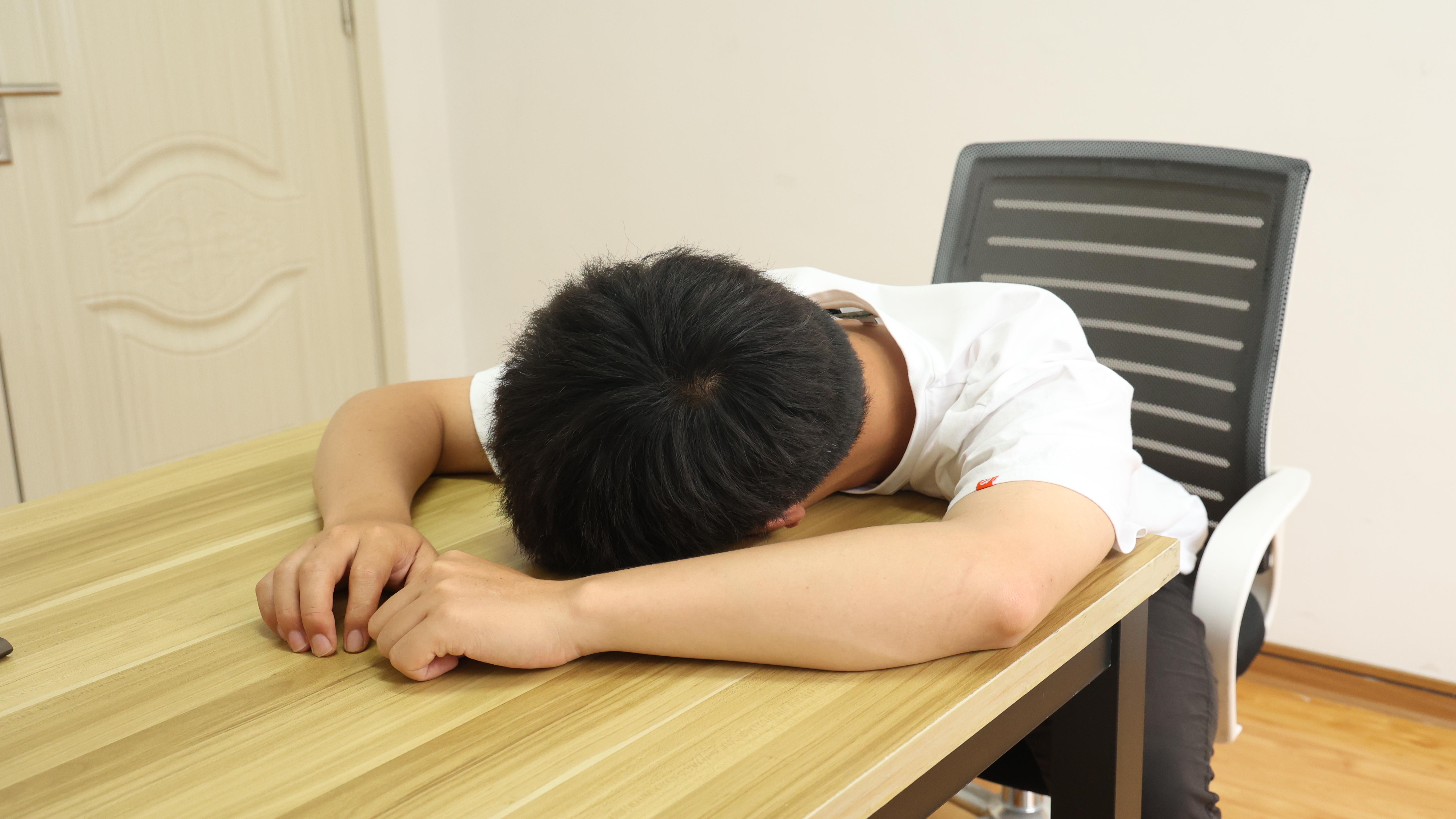 肝脏|肝血不足影响健康，生活中哪些因素，会导致肝藏血不足呢？